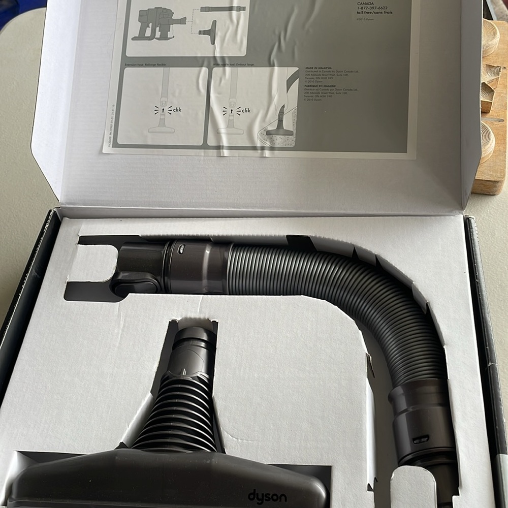 Dyson HandHeld Cleaning Kit